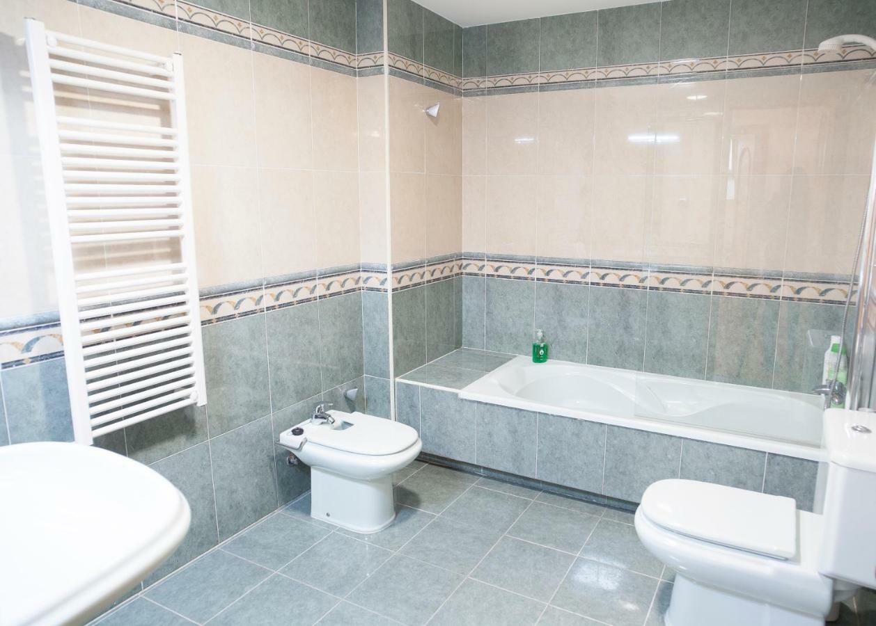 Апартаменты Housingleon - Conde Duplex Con Garaje Gratuito Экстерьер фото